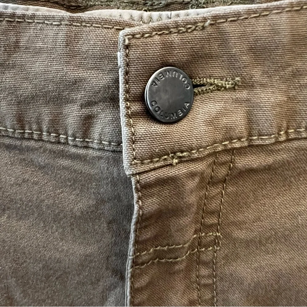Columbia Men’s Tan Cargo Pants Size 34” Good‎ Condition